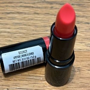 Makeup Revolution Lipstick- Bouncy